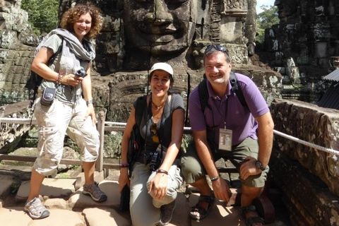 Mariano, Olga y Mª Eugenia en Camboya