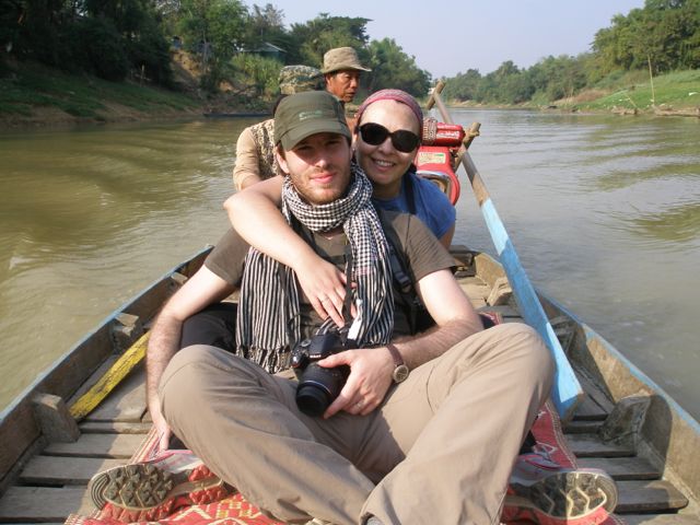 César y Liliana en su viaje a Camboya