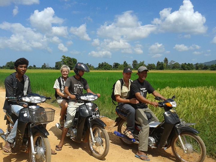 Josu y Begoña en su viaje a Camboya
