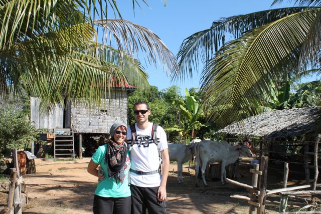 Paloma y Javi en Camboya