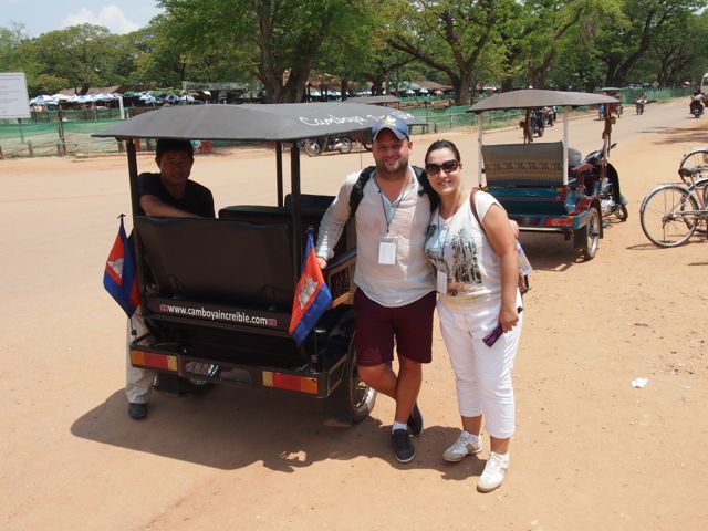 Víctor y Vicky en Camboya