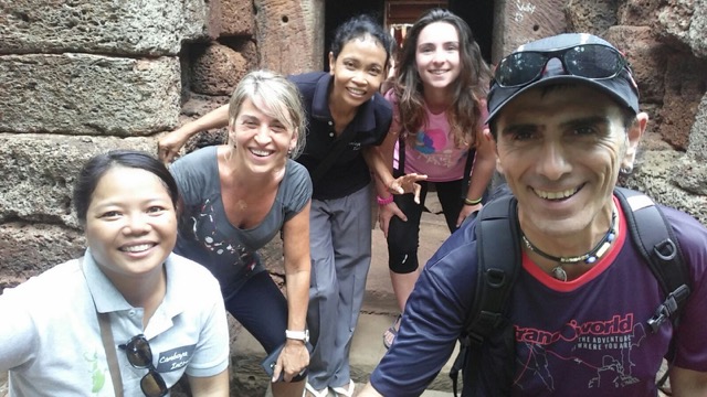 Jon, Miryam y Mirane en Camboya