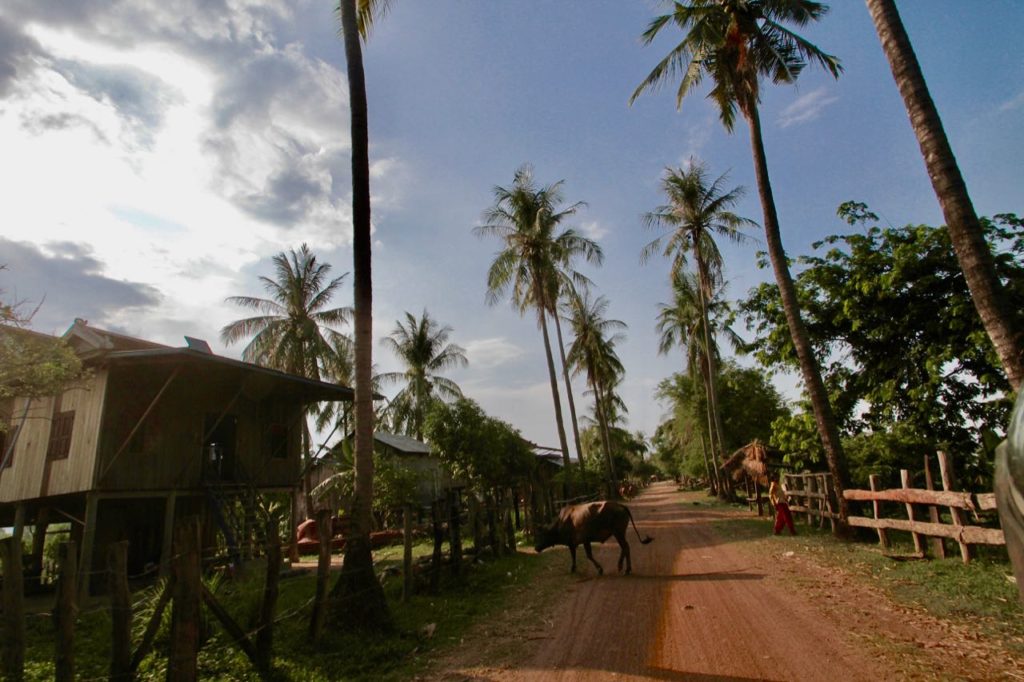 Aldea en Camboya ¿Cuál es la mejor época para viajar a Camboya?