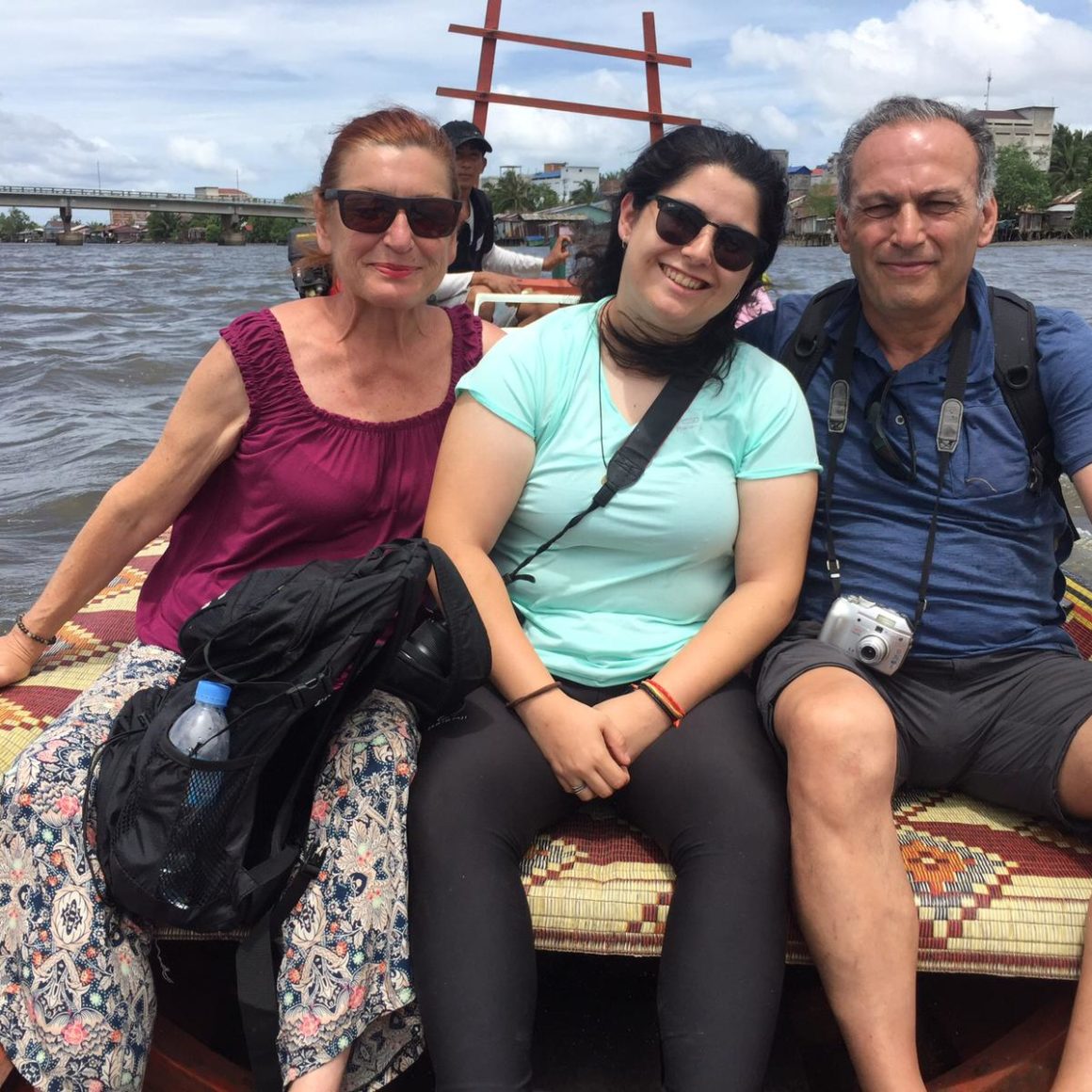 Angel, Carmen y Paula, su viaje a Camboya