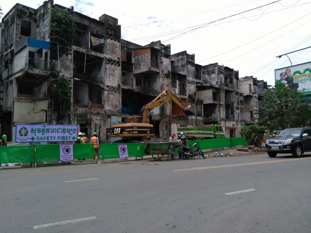 white Building, Phnom Penh, Camboya