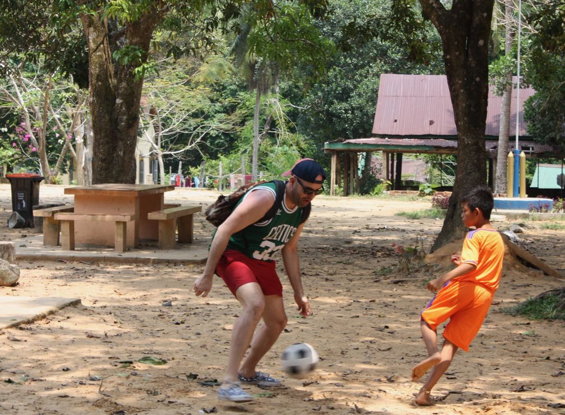 ENMA Y IAGO EN CAMBOYA