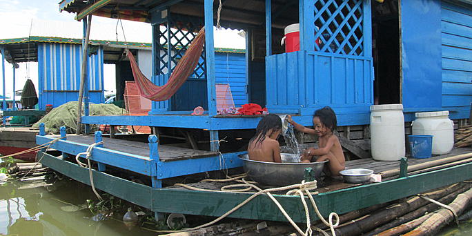 Niños jugando