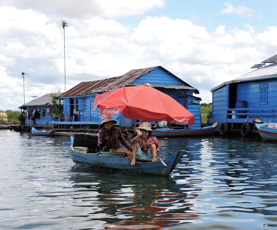 en el lago. Viaje de lujo en Camboya.