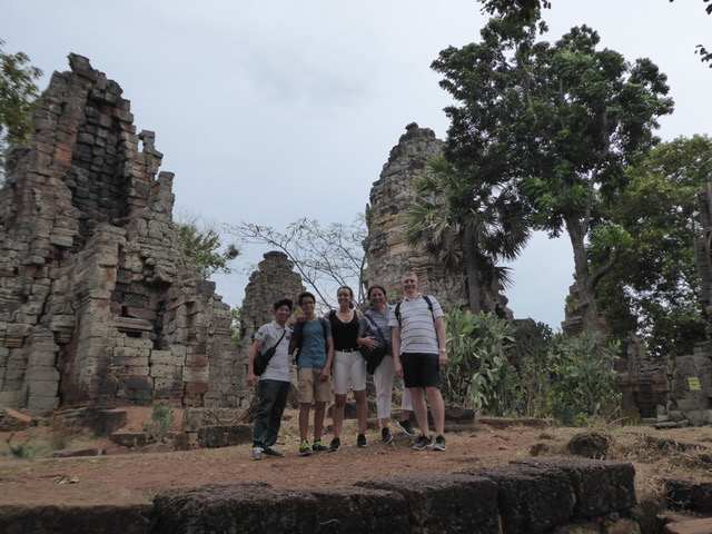 Roby y su familia, un viaje exclusivo en Camboya