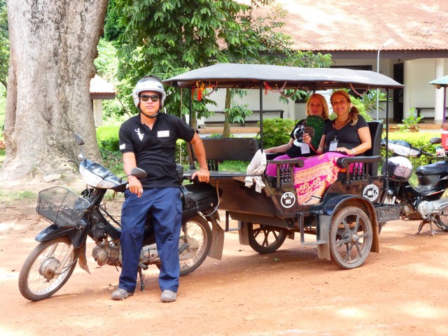 Toñy y Carmen, su viaje a Camboya