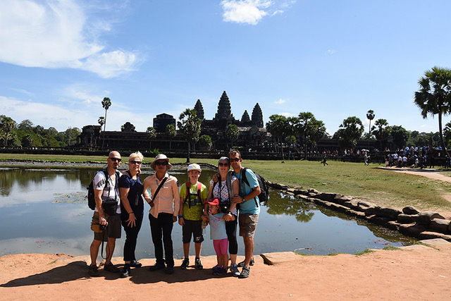 Un grupo de viaje por Camboya