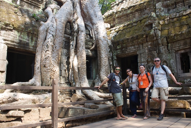 Jesus y familia en Angkor