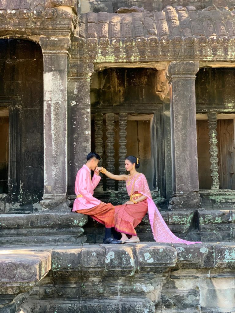 Novios en Camboya