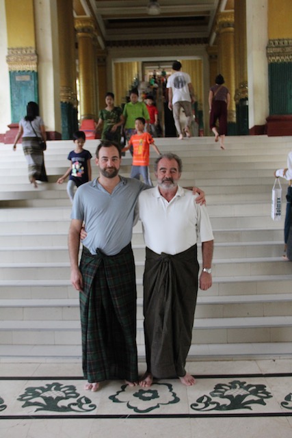 en la puerta de schwedagon