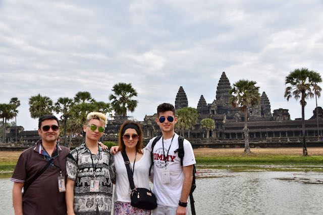 Marc y Familia en los templos de Angkor