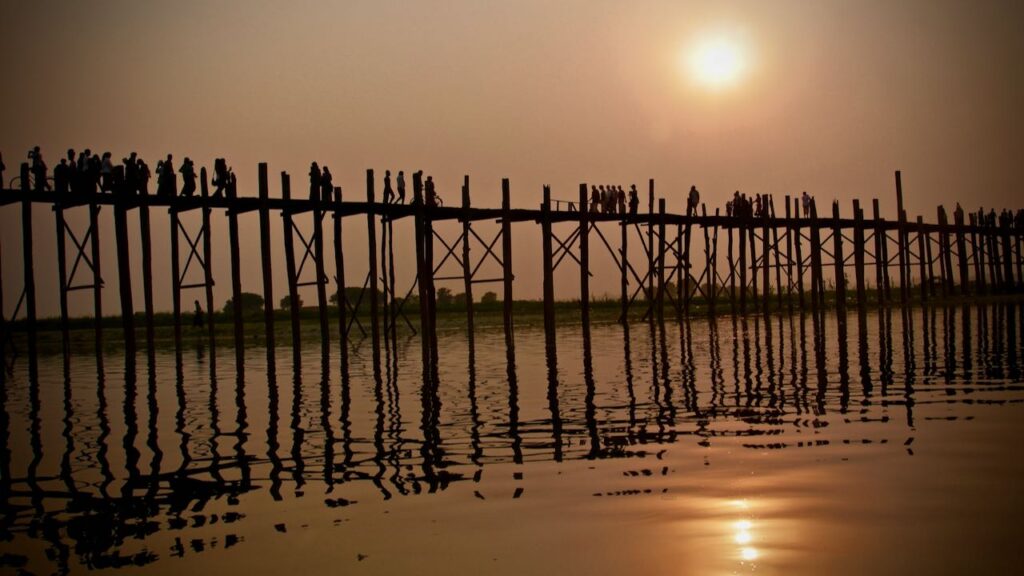 Viaje a Birmania, puente de tela