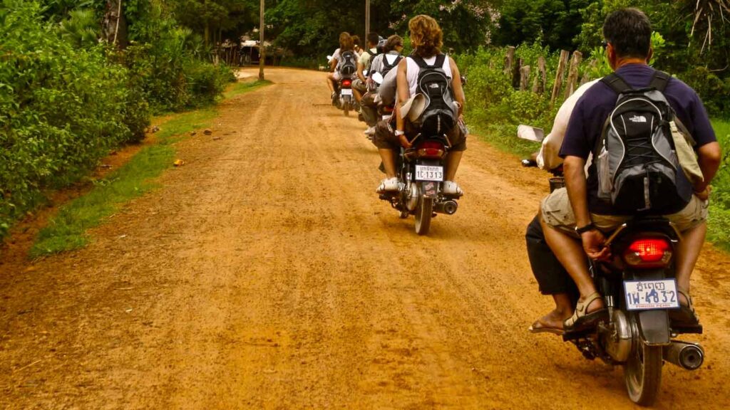 En moto por Camboya