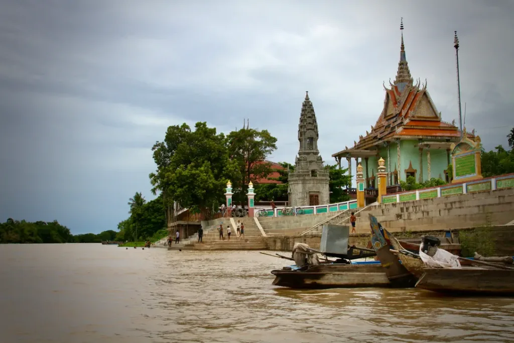 Angkor Borei, uno de esos lugares que no aparecen en las guías de viaje de Camboya