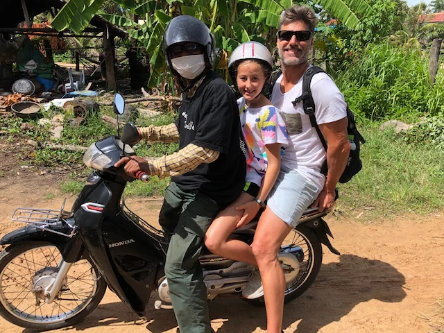 En moto por Camboya