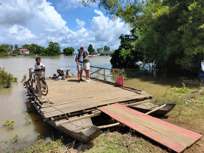 En Moto por Camboya