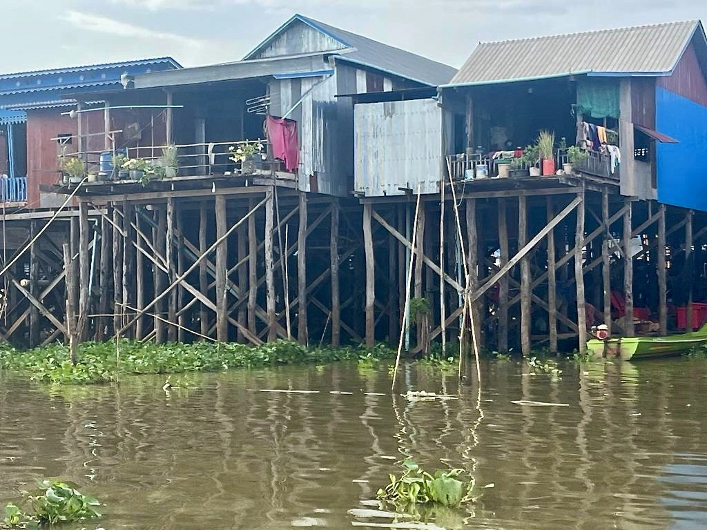 Aldea flotante cuando fuimos a conocer Camboya
