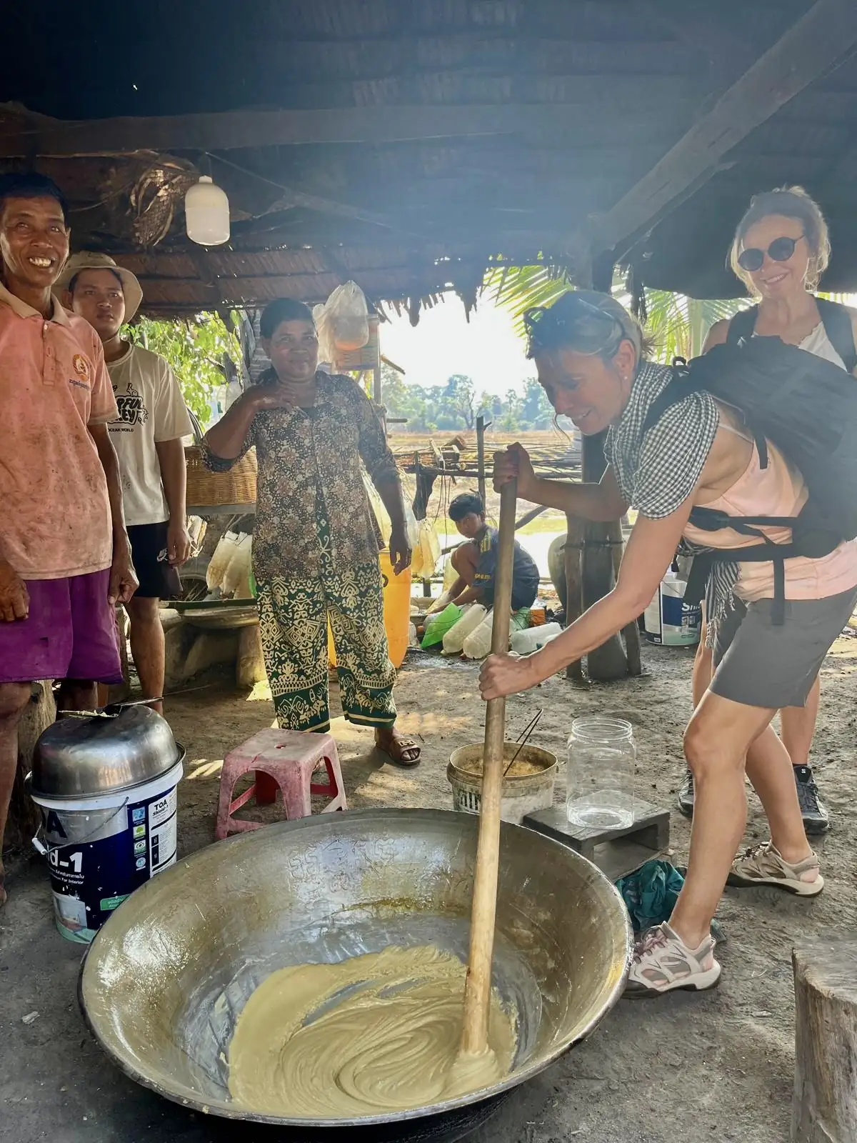Haciendo azucarillos. Viaje inolvidable en Camboya