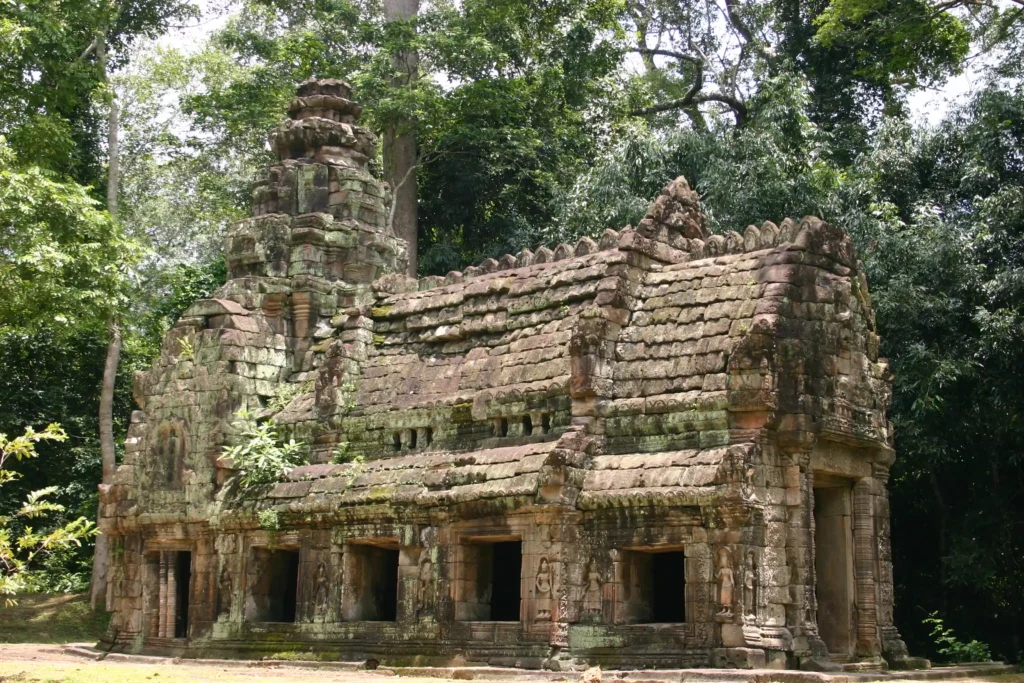 BIblioteca en los templos de Angkor , es seguro viajar a Camboya en 2026